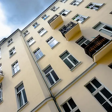 Apartment Silk *