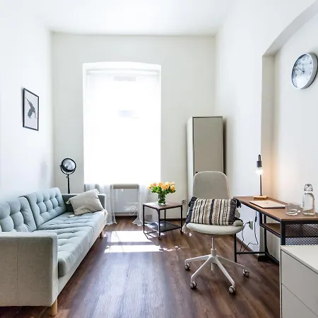 Silk Apartment *